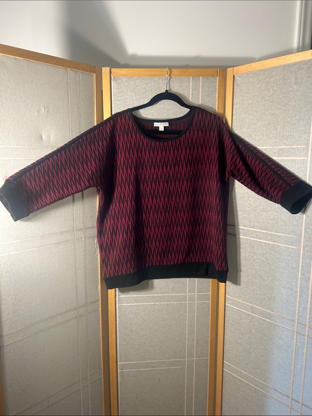 Dana Buchman Black and Burgundy Geometric Knit Pullover